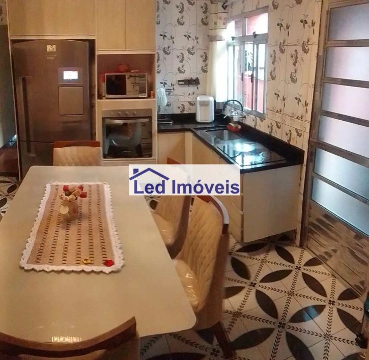 Sobrado com 3 quartos, Jardim D'Abril, Osasco - R$ 840 mil, Cod: 2512