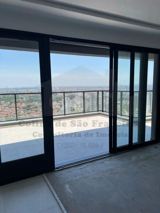 Cobertura no Condomínio Garden São Francisco, 311m², 4 Suítes, 5 Vagas