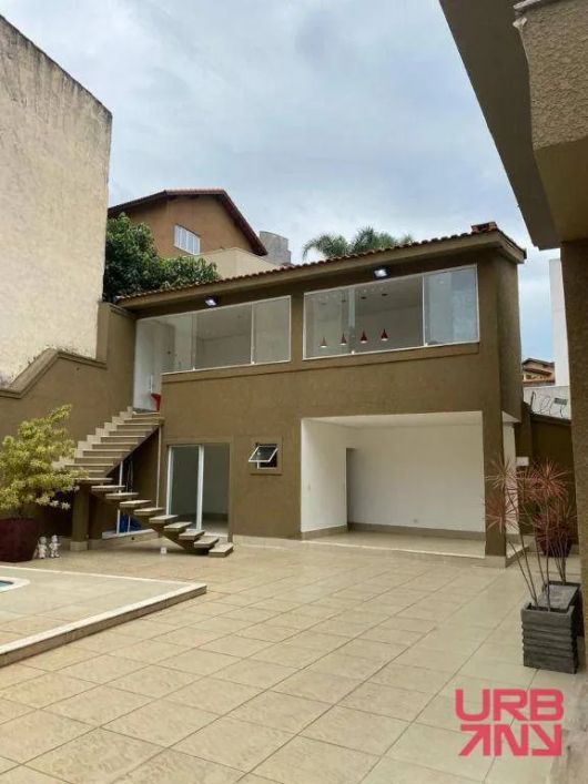 Casa Residencial à Venda no Bairro City Bussocaba com 5 Dormitórios e 326m²