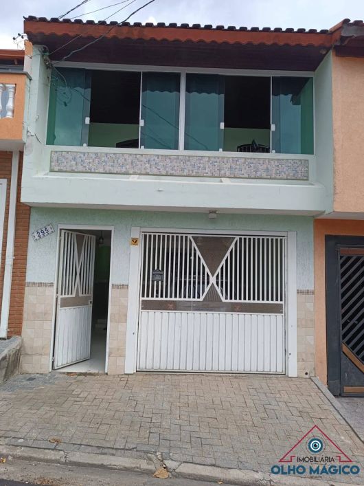 Sobrado Jardim das Flores - 3 dormitórios com 1 suíte