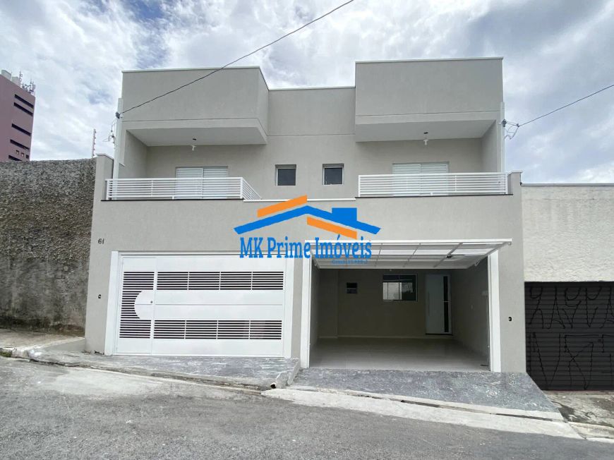 Sobrado novo 90m² com 3 dormitórios sendo 1 suíte na Bela Vista.