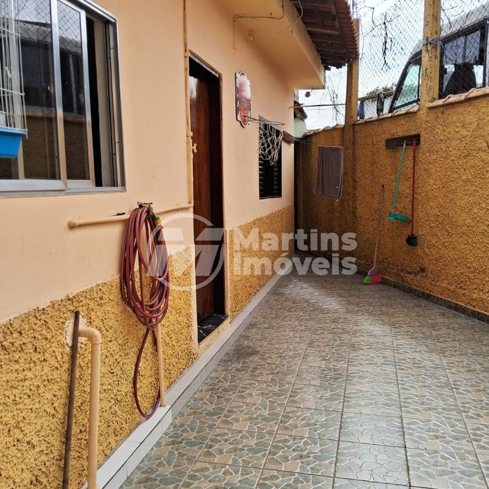 Térrea para venda com 130 metros quadrados com 2 quartos em Jardim Roberto - Osasco - SP