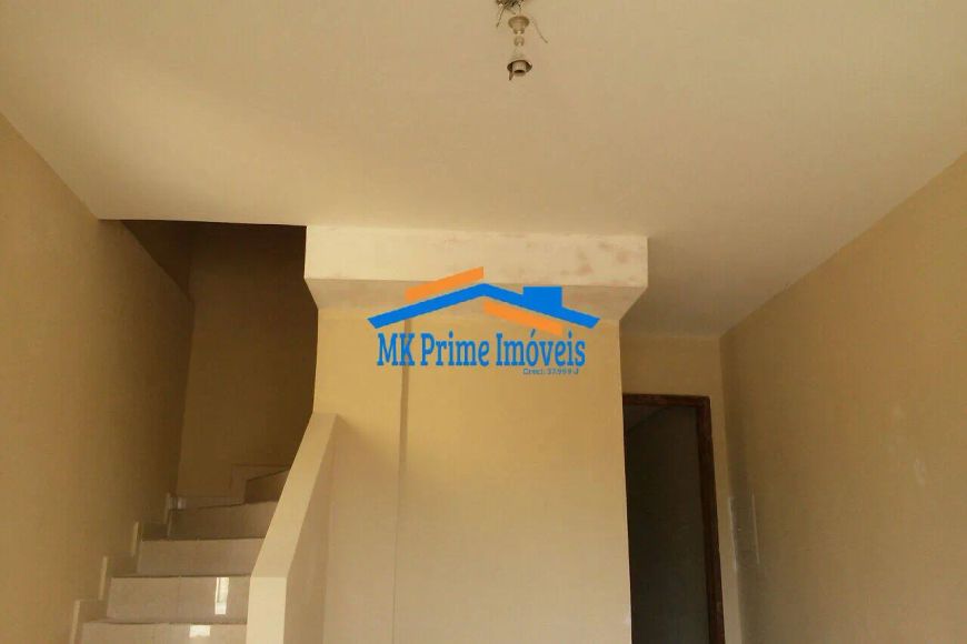 Casa assobradada com 150m² com 2 dormitórios na cidade das Flores!