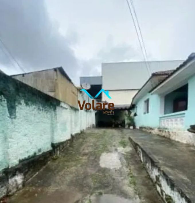 Casa à Venda em Osasco-SP, Bairro Km 18: 3 Quartos, 1 Suíte, 1 Sala, 3 Banheiros, 4 Vagas, 380m²!
