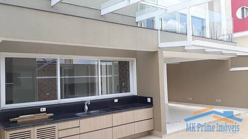 Linda Casa com 4 suítes e Elevador - Cond. Lorian Boulevard!!!