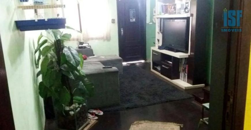 Casa residencial à venda no bairro Bussocaba com 136 m² e 3 dormitórios/quartos.
