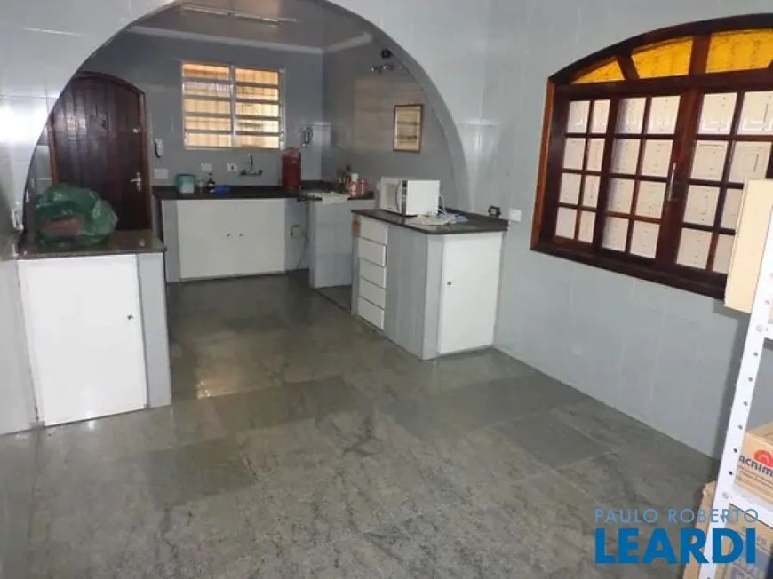 CASA ASSOBRADADA - VILA CAMPESINA - SP
