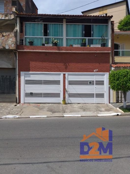Linda Casa Assobradada