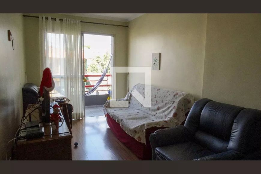 Apartamento com 3 quartos (1 suíte) à venda em Vila Osasco, Osasco, com 2 vagas.