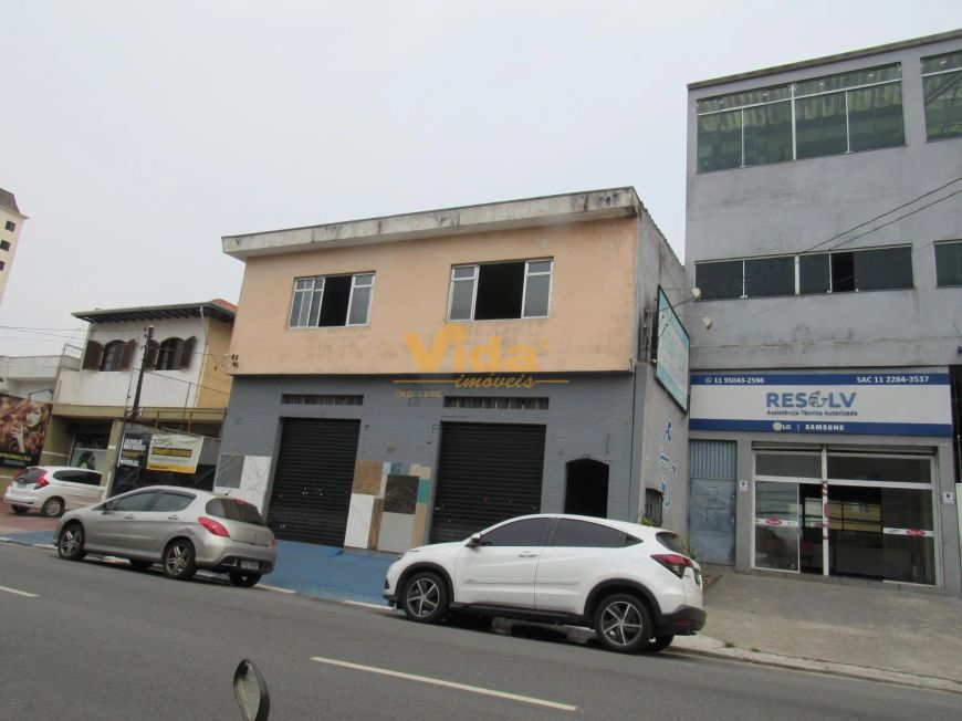 Prédio Inteiro em Km 18 - Osasco, SP