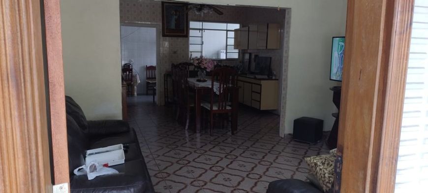 Casa de esquina para venda, Centro de Osasco, com 2 salões comerciais, 3 dormitórios, quintal e 3 va
