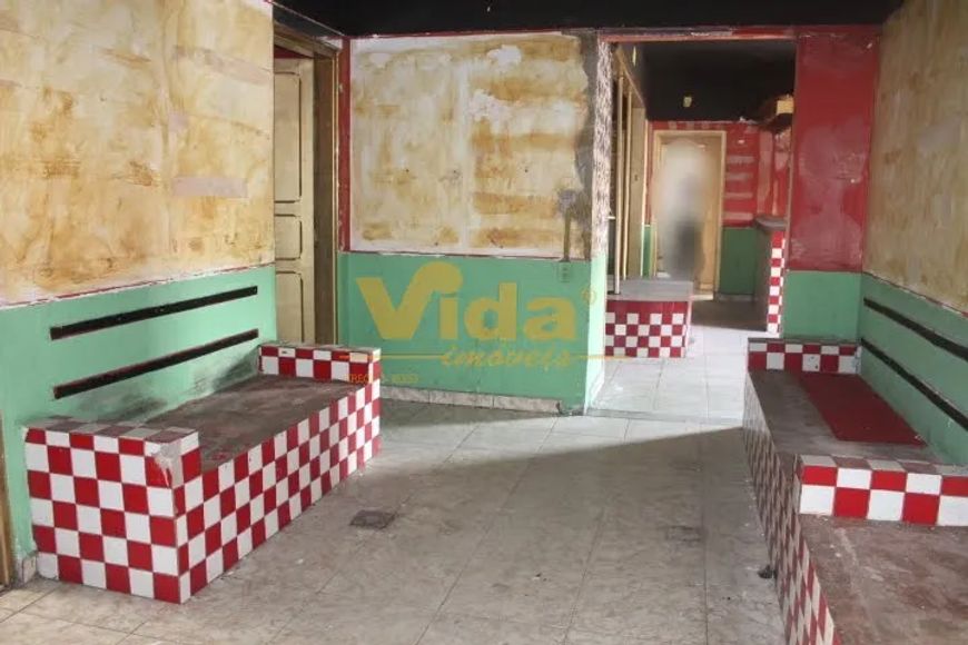 Comercial em Km 18 - Osasco, SP