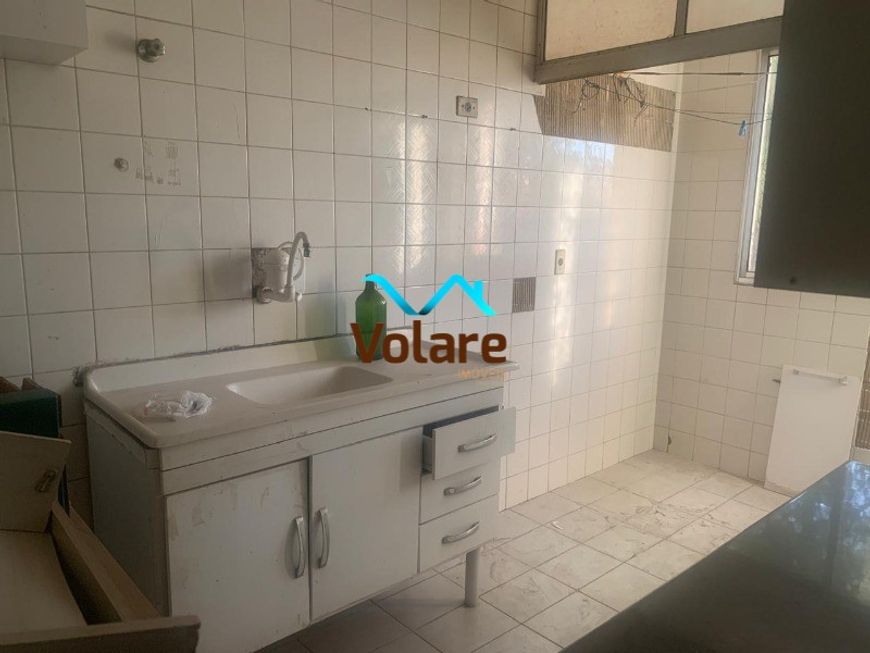 Apartamento à venda em Osasco-SP: 2 quartos, 2 salas, 1 banheiro, 1 vaga de garagem, 57m² - Imperdív