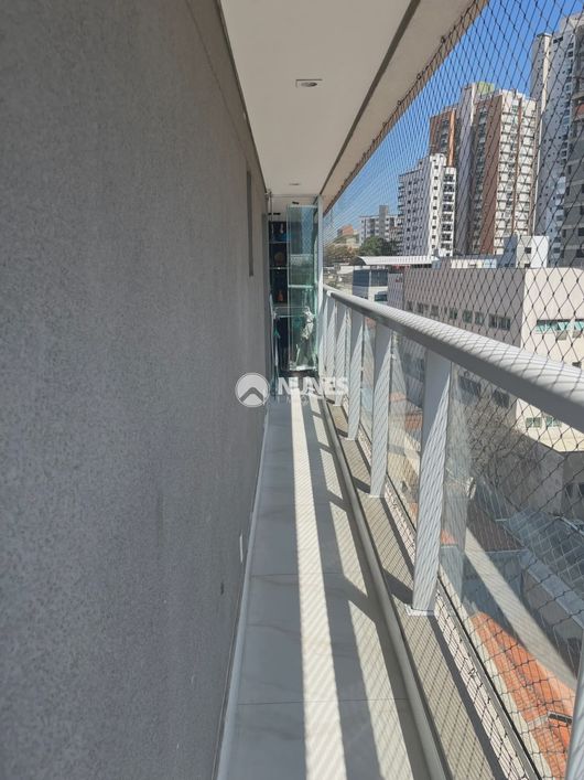 BELISSIMO APARTAMENTO BEM LOCALIZADO !!
