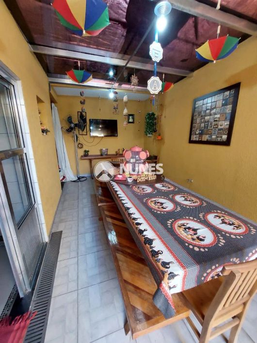 Lindo sobrado com 4 dorms na Vila Yolanda