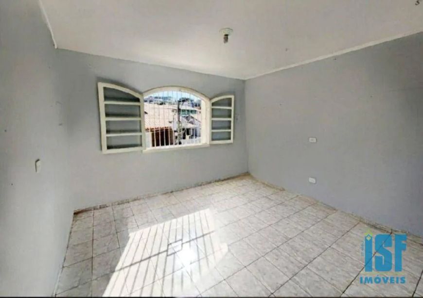Casa residencial à venda no Jardim Roberto com 188 m² e 2 dormitórios/quartos.