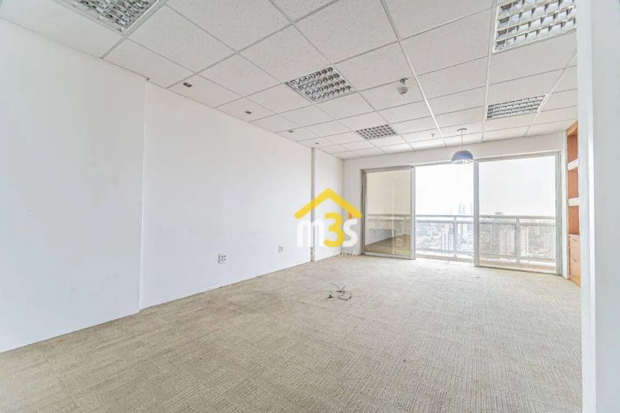 Sala comercial à venda com 39m² e 1 vaga, por R$ 390.000,00 na Vila Yara - Osasco/SP