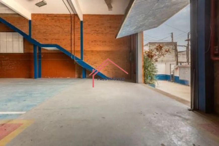 Galpão Comercial para Locação em Presidente Altino, Osasco-SP: 4 Salas, 4 Banheiros, 6 Vagas de Gara