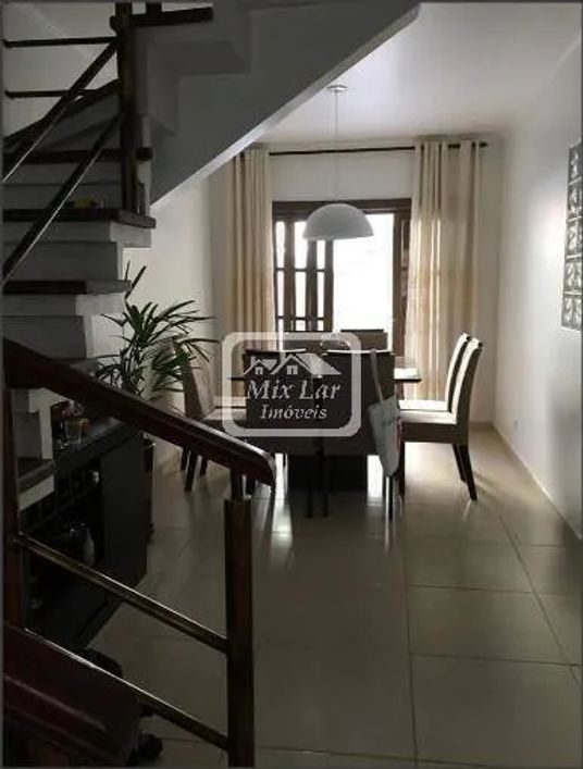 Sobrado a venda com 4 quartos, 181 m² - Vila Yolanda - Osasco - SP