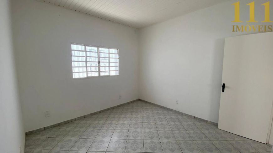 Casa Comercial na Vila Adyana