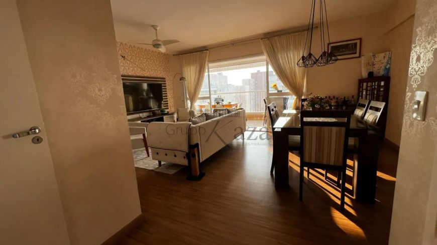 Oportunidade - Apartamento - Splendor Blue - Jardim das Indústrias - 4 Dormitórios - 156m².