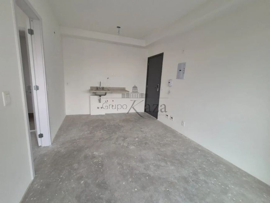 Apartamento - Indianópolis - 1 Dormitório - 35,52m².