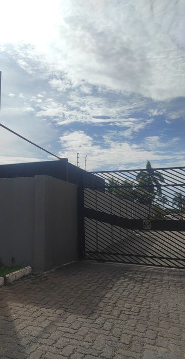 Arniqueira qd 4 Lote/Terreno para venda em Condomínio top avenida principal