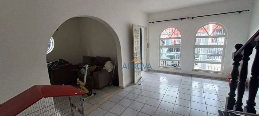 Sobrado para alugar, 221 m² por R$ 5.592,00/mês - Jardim São Dimas - São José dos Campos/SP
