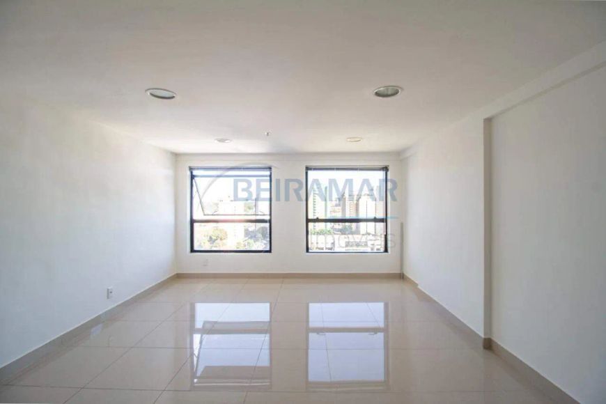 Sala Comercial, andar alto à Venda no Executive Office Tower - SHN QD 2