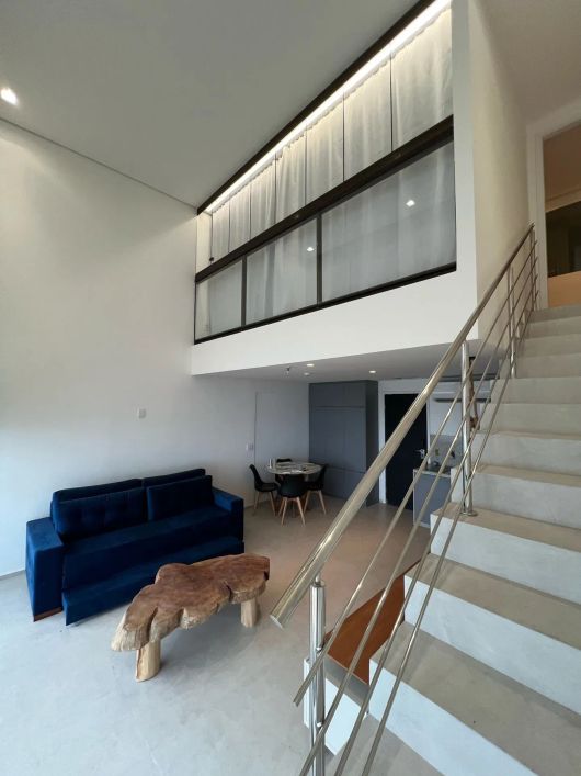 Apartamento Beira Mar Andar Alto em Barra | Aluguel
