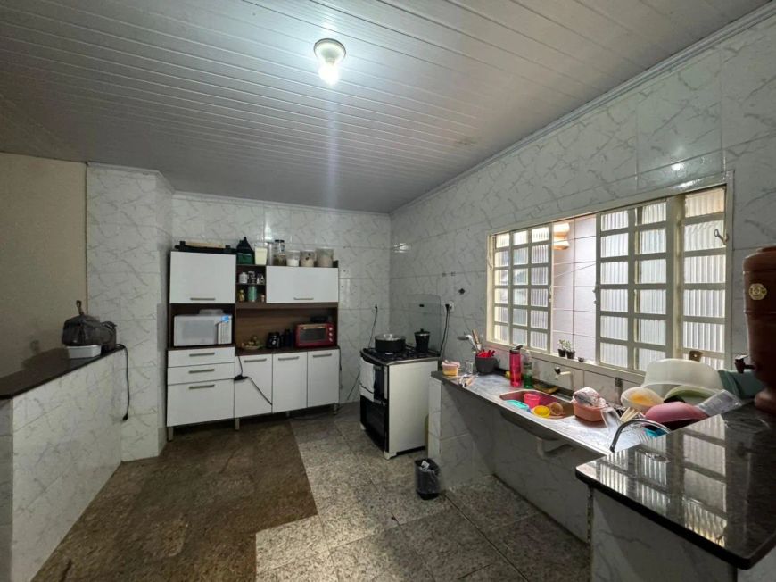 Casa para Venda em Brasília, Ceilândia Sul (Ceilândia), 3 dormitórios, 1 suíte, 2 banheiros, 2 vagas