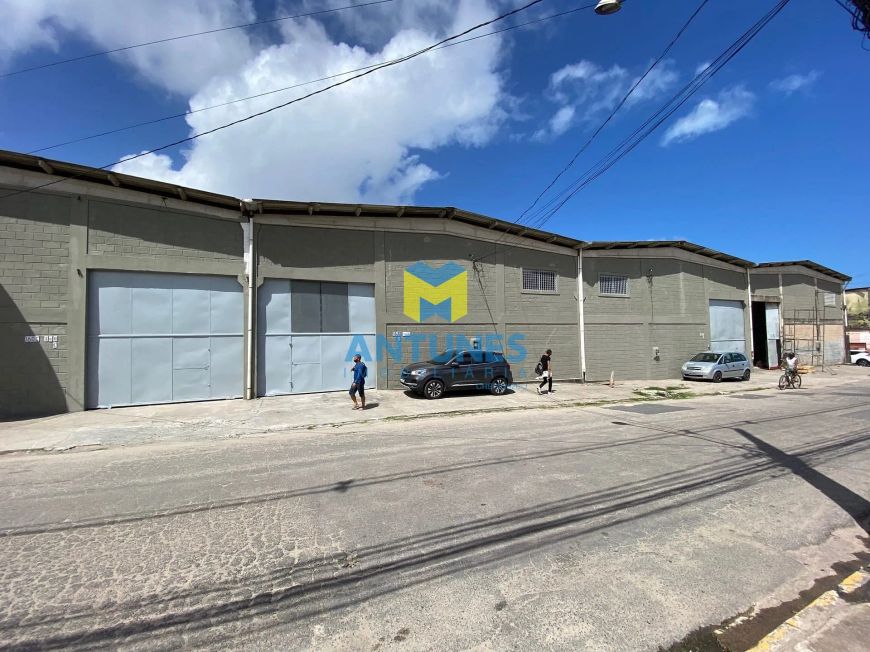 Alugue galpão próximo ao Aeroporto com 350m², em Jardim Jordão