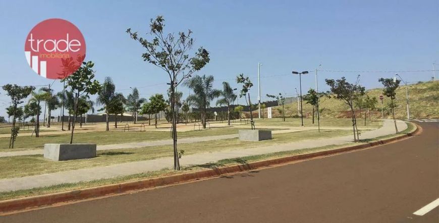 Lote em residencial fechado com 356,81 m² na Zona Sul.