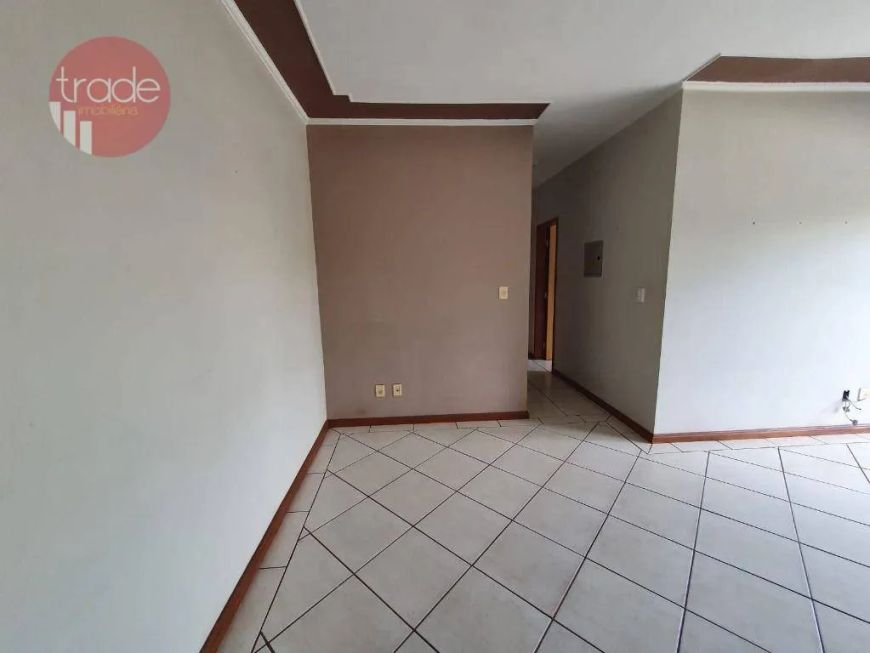 Apartamento à Venda de 03 Quartos no Bairro Residencial Flórida em Ribeirão Preto com Sacada.