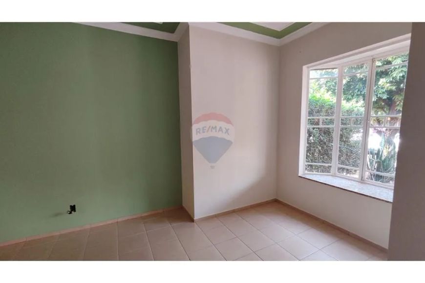 Casa à venda Condomínio Campos do Jordão com 2 quartos, 2 vagas, 147m² no Parque dos Lagos