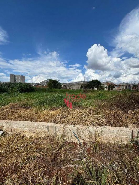 Terreno Residencial ou Comercial em Avenida à Venda de 200 m² no Bairro Reserva Macaúba em Ribeirão
