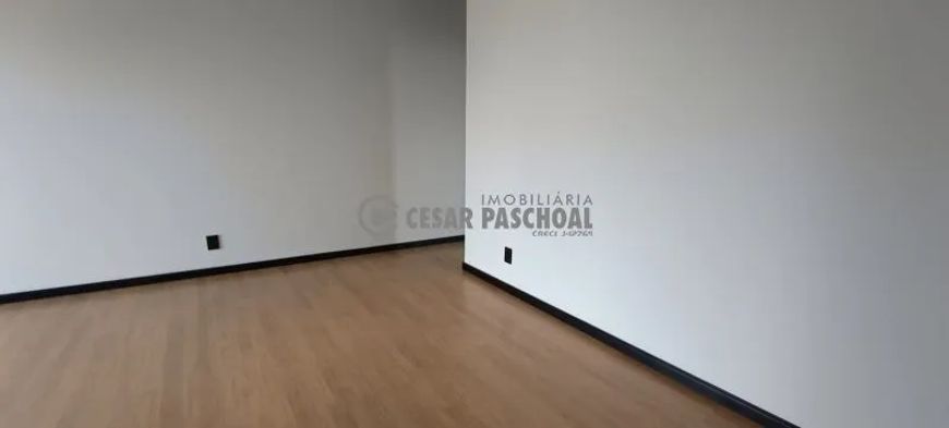 Apartamento Padrão Jardim Presidente Médici Excelente apartamento, com vista livre. Localizado em e.