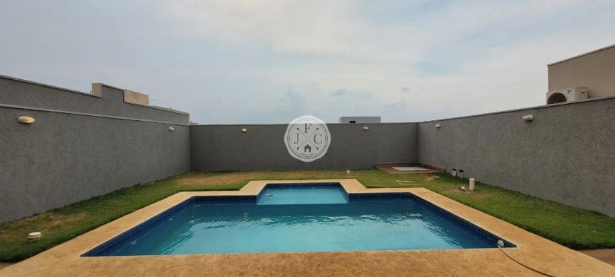 Casa em condomínio com 3 suítes disponível para locação e venda - Jardim San Marco