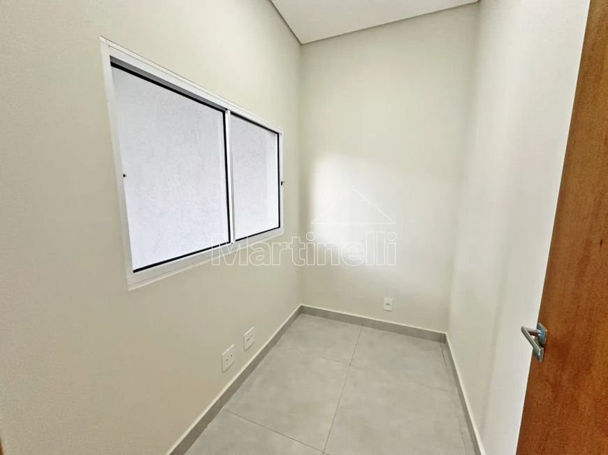 Casa térrea de 152m² de área construida à venda, próximo à Avenida Miguel Padulla - Ribeirão Preto/S