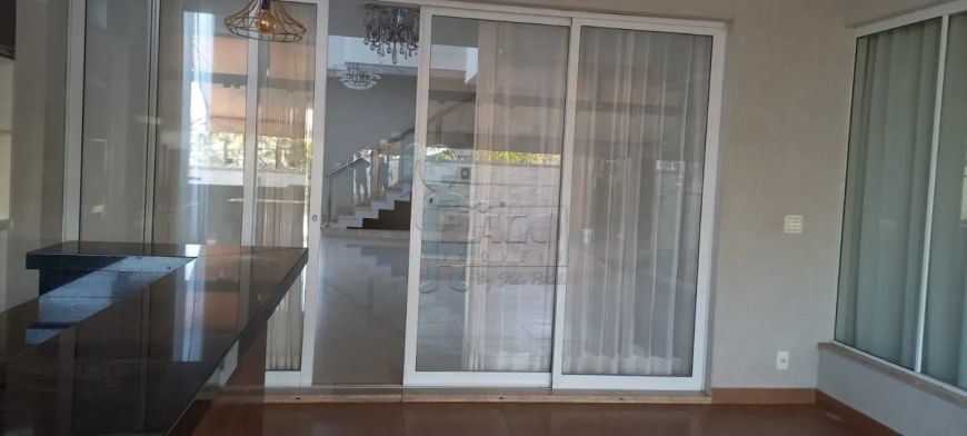 Casa sobrado de 357m² com 04 suítes à venda em condomínio - Jardim Saint Gerard