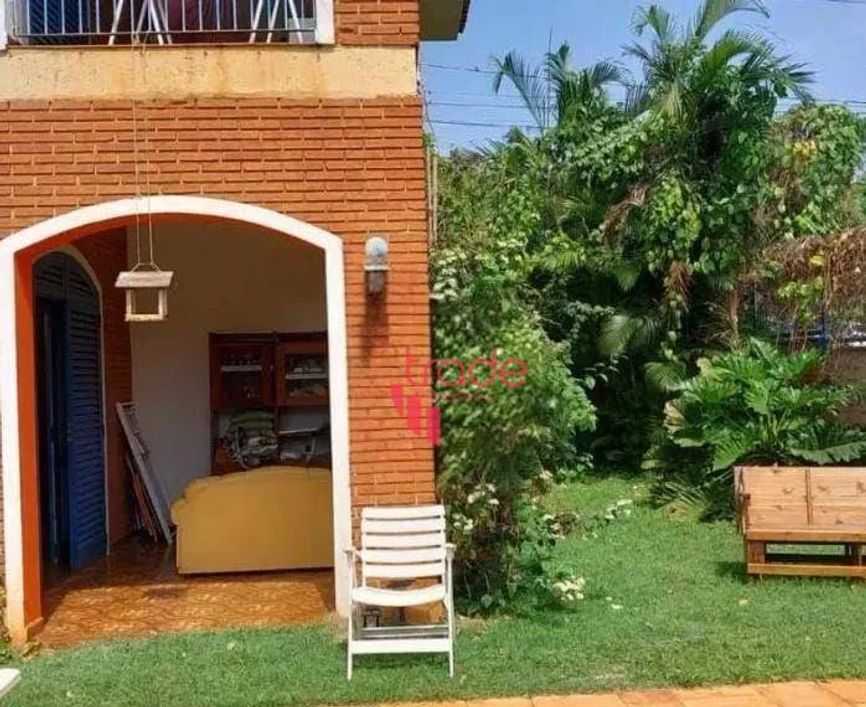Casa para Alugar de 03 Quartos no Bairro Jardim São Luiz em Ribeirão Preto com Piscina.