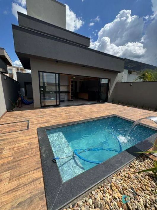 Casa com 4 dormitórios à venda, 193 m² por R$ 1.650.000,00 - Villa Romana - Ribeirão Preto/SP