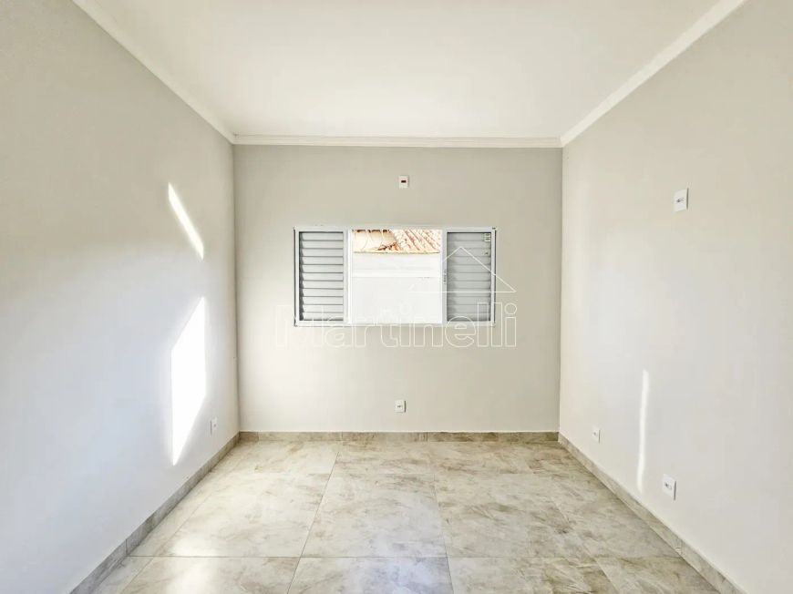Casa térrea de 206m² de área construida à venda, próximo à USP - Ribeirão Preto/SP.
