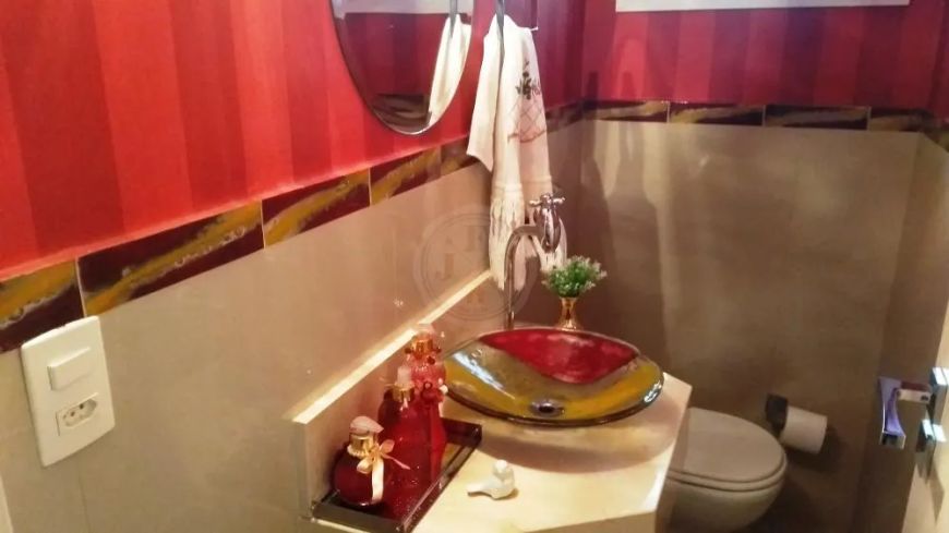 Casa Condomínio Fechado com 5 quartos sendo 1 suíte em Bonfim Paulista