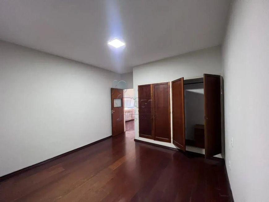 Casa sobrado de 225m² com 04 quartos para locação - Jardim América