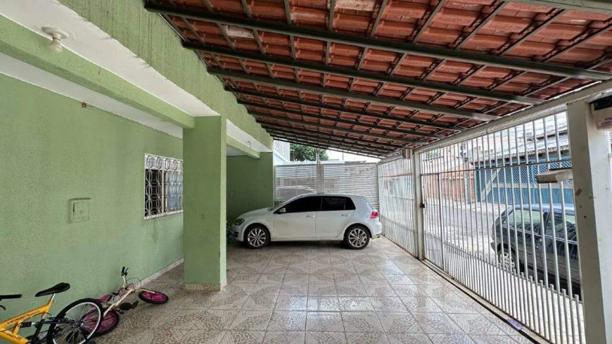 CASA SOBRADO QE 19 LOTE 200 M², 3 VAGAS DE GARAGEM R$ 1.150.000,00