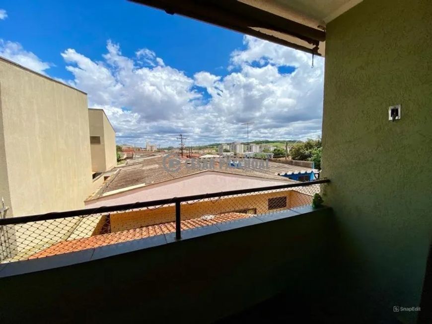 Apartamento Padrão Jardim Castelo Branco II 2 dormitorios, sendo 1 suite c/ armarios sala 2 ambien.
