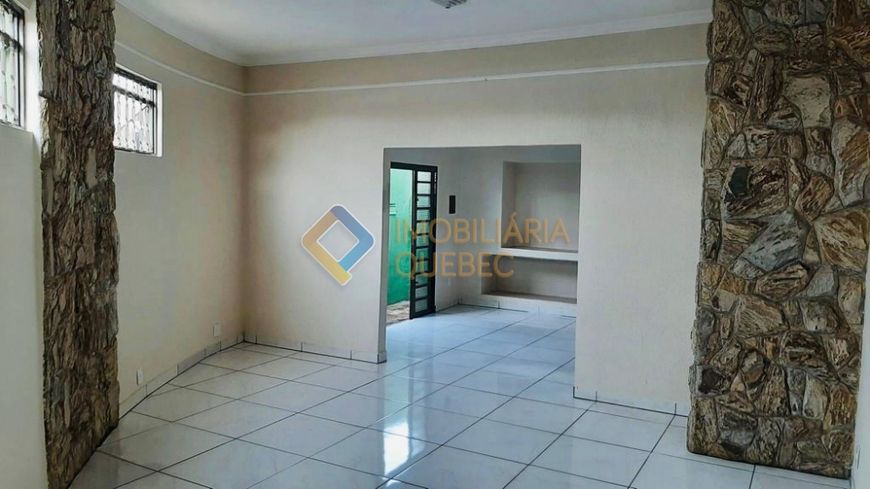 Casas - Venda - Conjunto Habitacional Jardim das Palmeiras - Cod. 2381