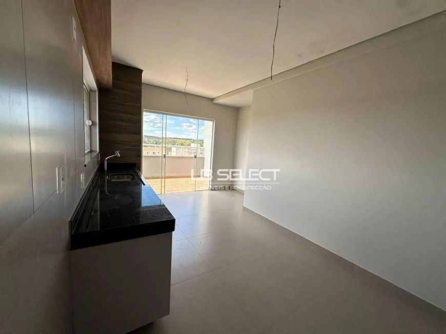 Cobertura duplex no bairro Santa Mônica com