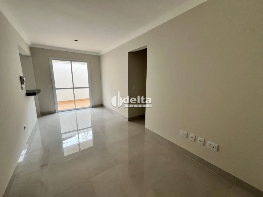 Apartamento disponível para venda no bairro Santa Mônica em Uberlândia-MG
